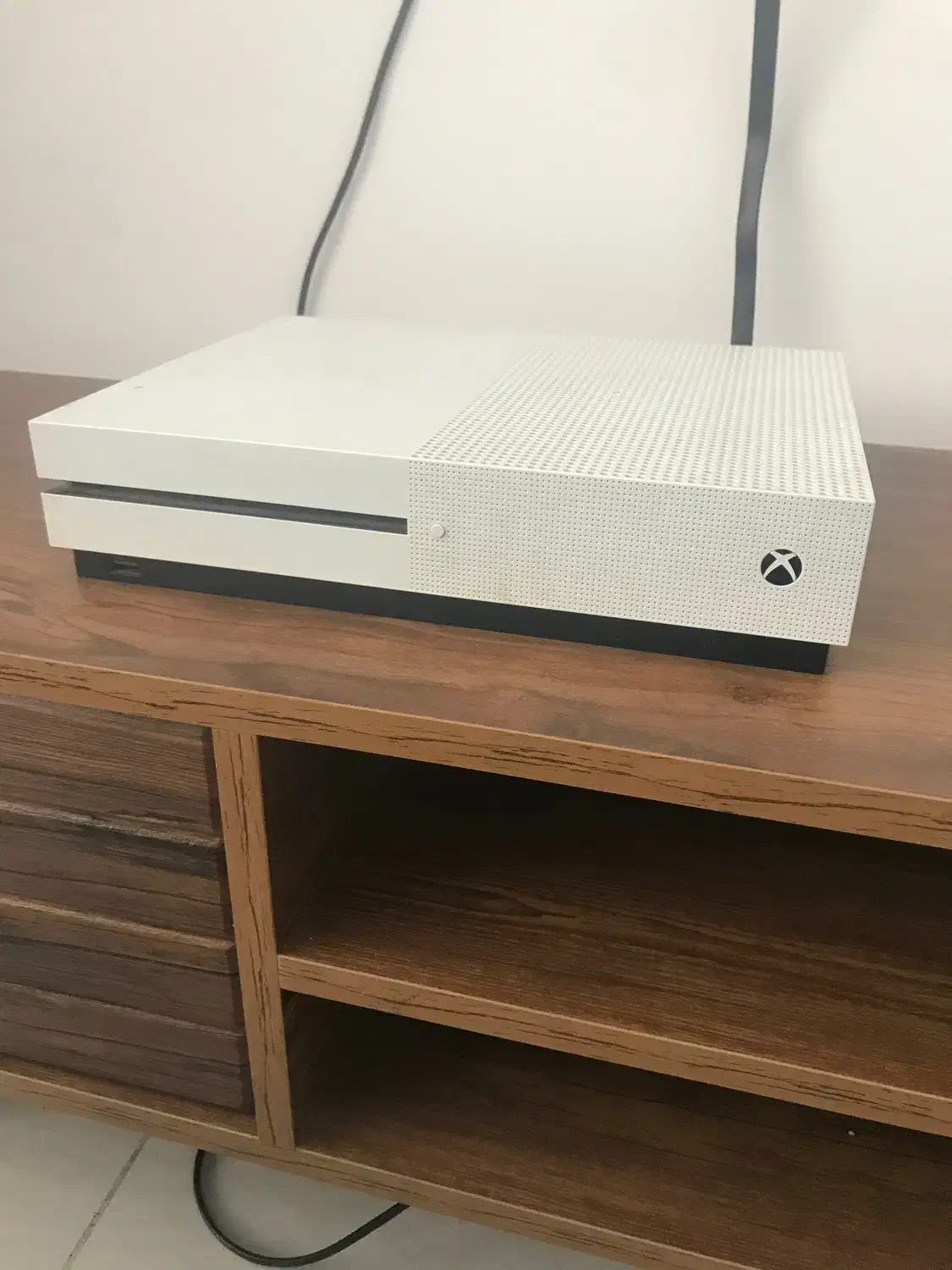 Xbox one s|کنسول، بازی ویدئویی و آنلاین|کیش, |دیوار