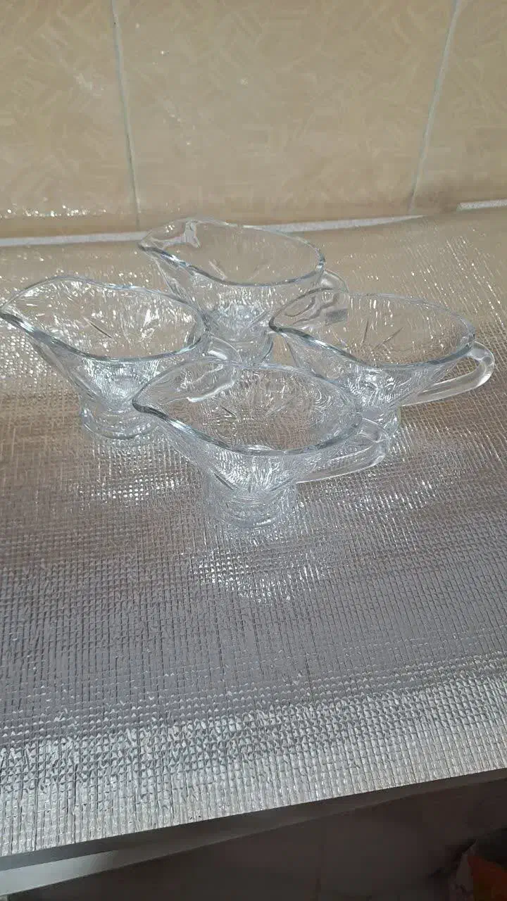 سس خوری بلور و نو بدون شکستگی|ظروف سرو و پذیرایی|قم, شهرک قدس|دیوار