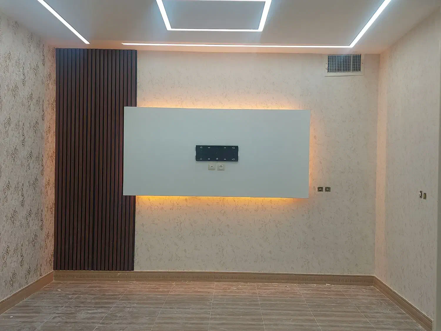 بازسازی منازل کناف، کاغذ، رنگ|خدمات پیشه و مهارت|خرم‌آباد, |دیوار