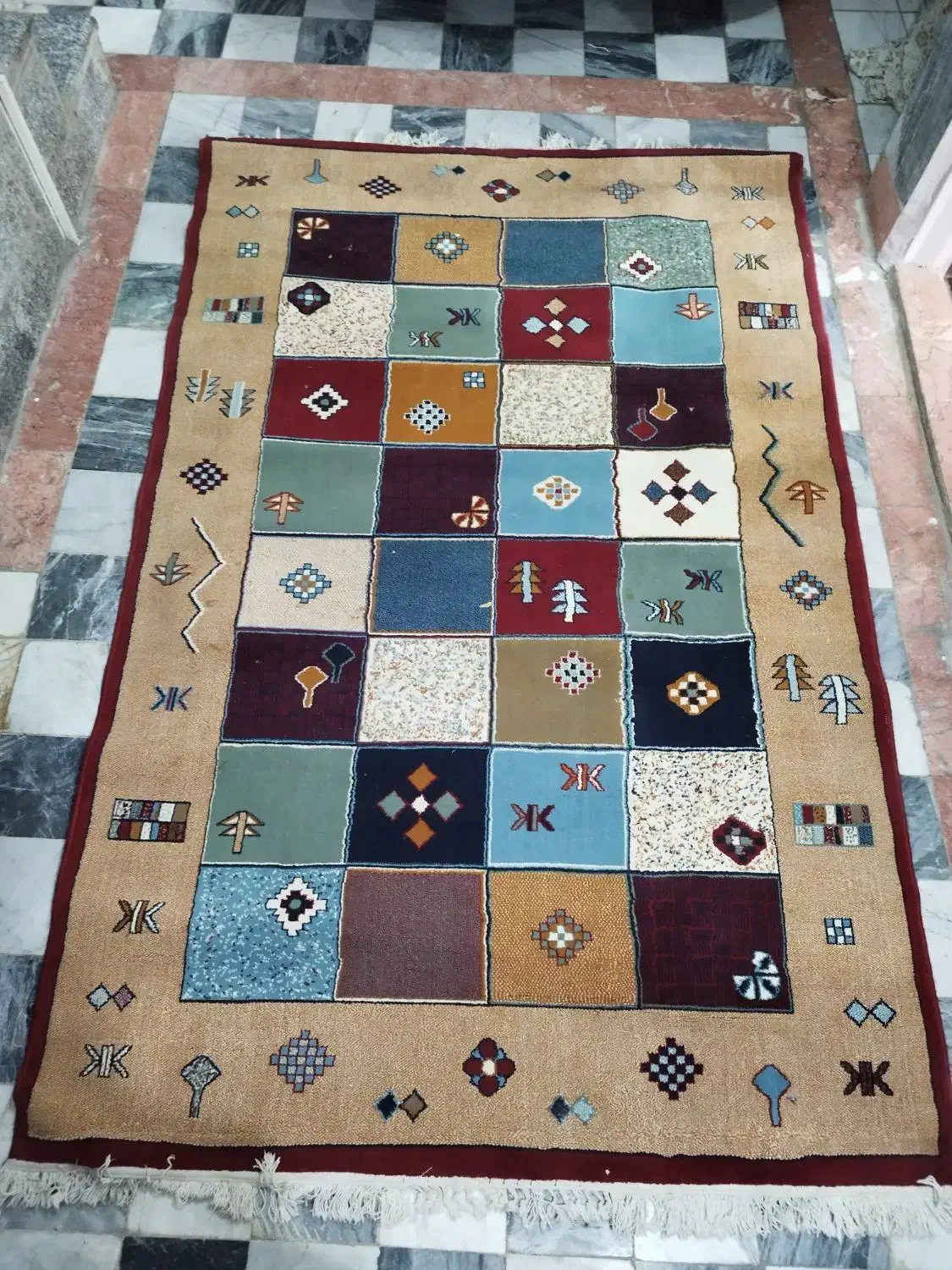 دو تخته فرش تمیز کارکرده در حد نو|فرش|بروجرد, |دیوار