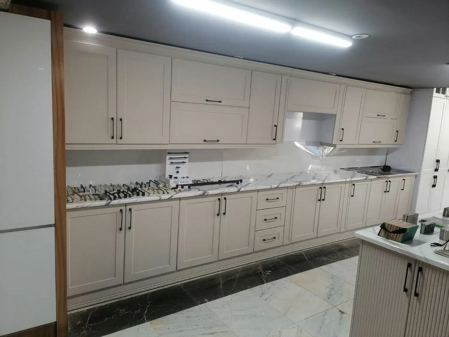 کابینت و کمد دیواری نئوکلاسیک و ام دی اف|خدمات پیشه و مهارت|چهاردانگه (تهران), |دیوار