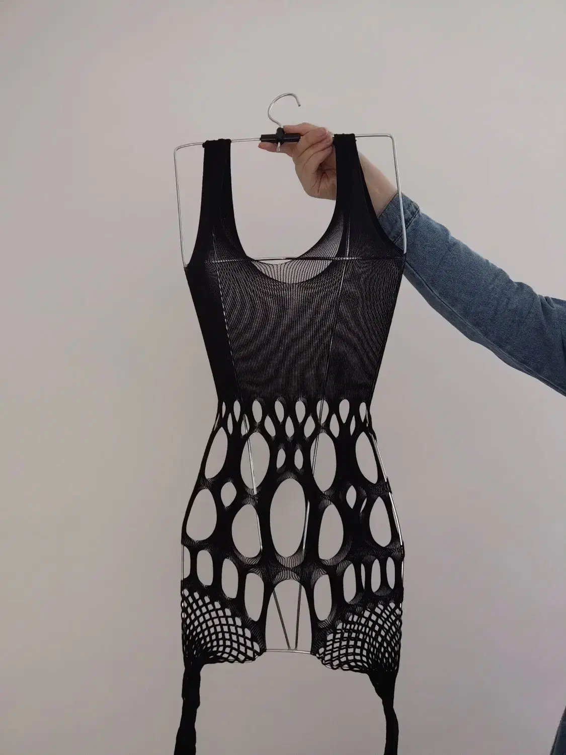 بادی اقتصادی|لباس|قم, شهر قائم|دیوار