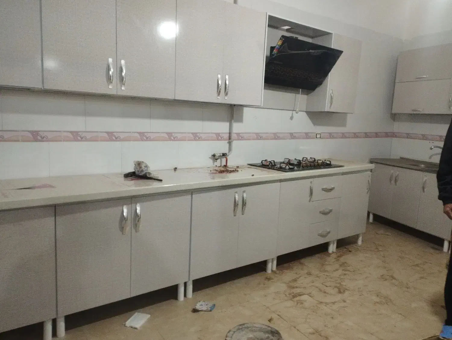 کابینت آماده نصب سینا زنجان پونک پشت پمپ بنزین|مصالح و تجهیزات ساختمان|زنجان, |دیوار