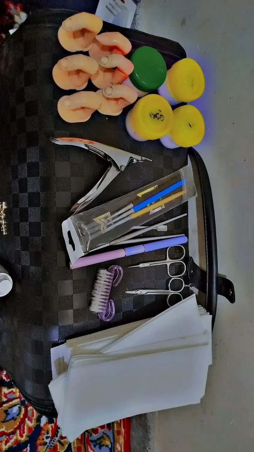 پک کامل کاشت ناخن|آرایشی، بهداشتی، درمانی|شیراز, دباغ خانه|دیوار