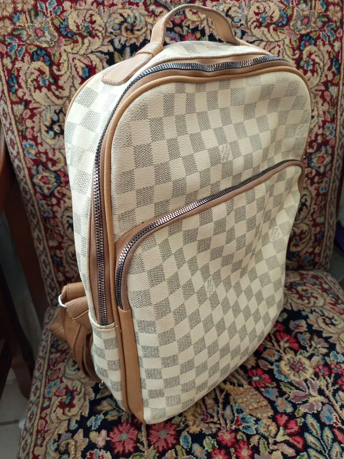 کیف|کیف، کفش، کمربند|کرمان, |دیوار