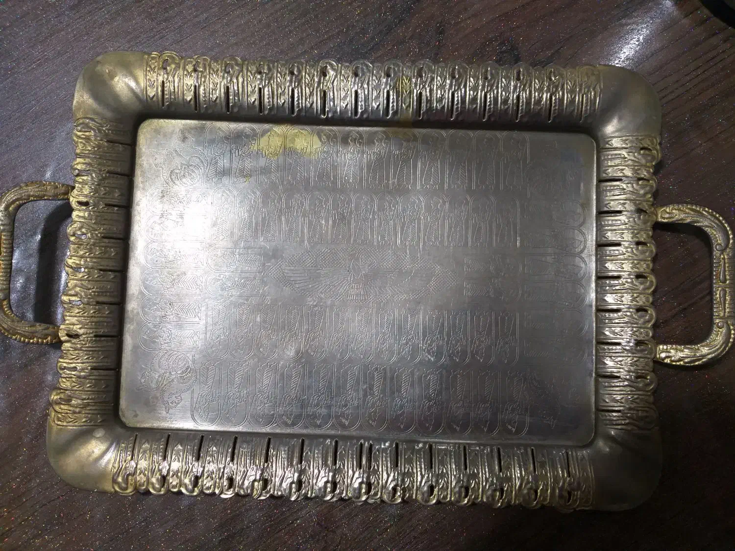 سینی قدیمی|کلکسیون اشیاء عتیقه|همدان, |دیوار