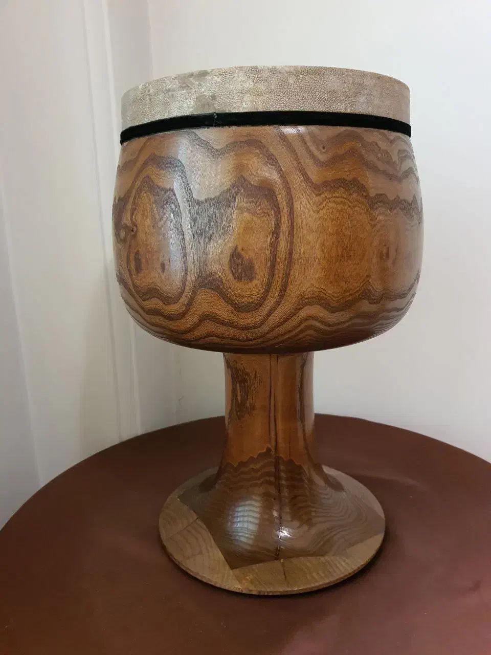 تنبک با چوب توت ۳۵ ساله|سازهای سنتی|لاهیجان, شیشه گران|دیوار