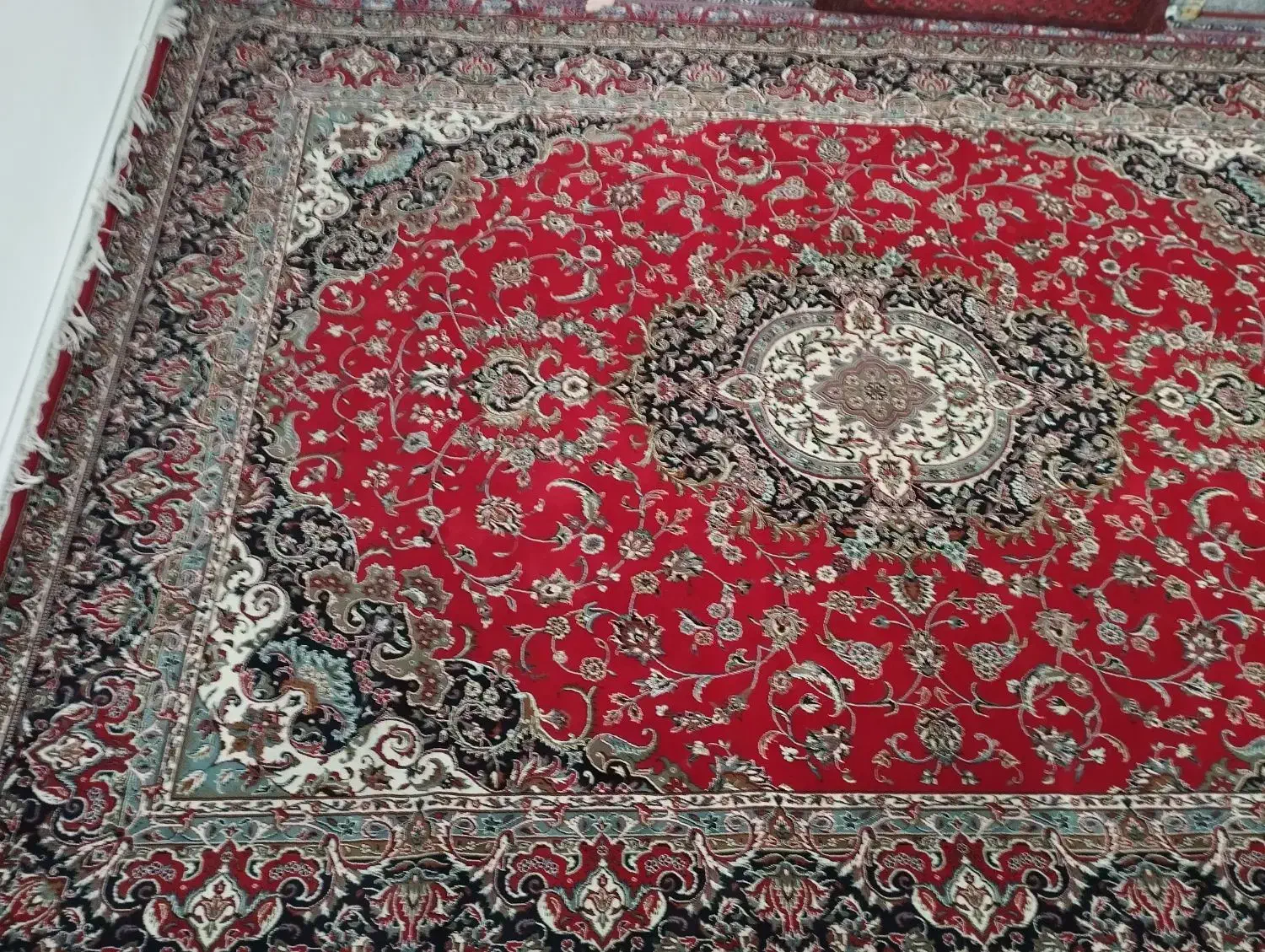 یک جفت فرش ۱۲ متری ۷۰۰ شانه کار کرده تمیز|فرش|صفادشت, |دیوار