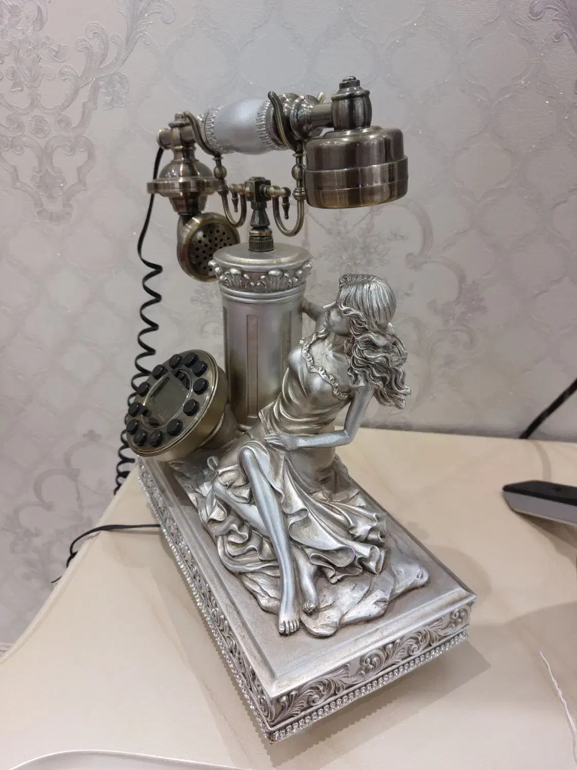 تلفن زیبا و شیک و دکوری|صنایع دستی و سایر لوازم تزئینی|اردبیل, |دیوار