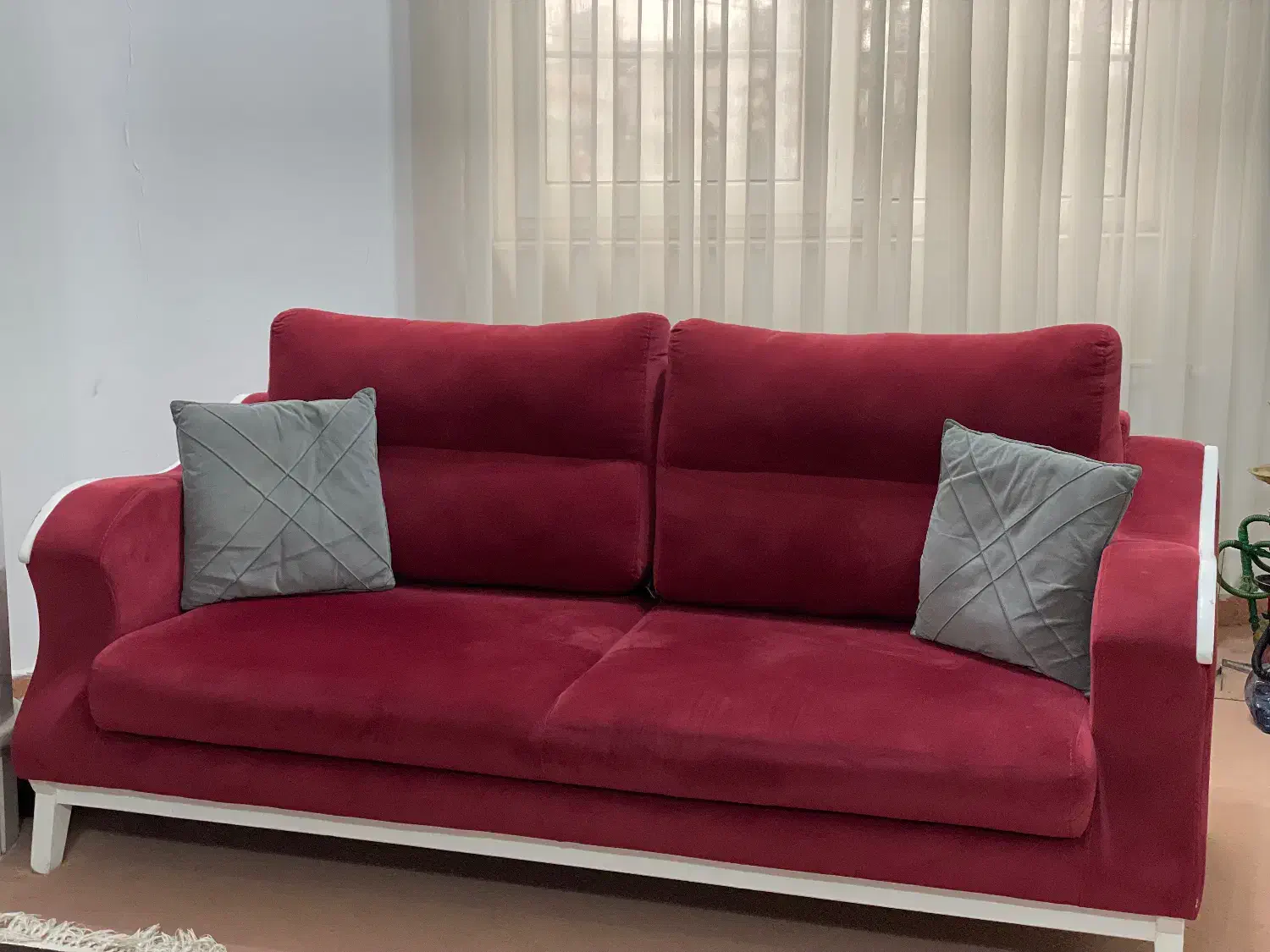 مبل ۷ نفره درجه یک|مبلمان خانگی و میز عسلی|آستانه اشرفیه, |دیوار