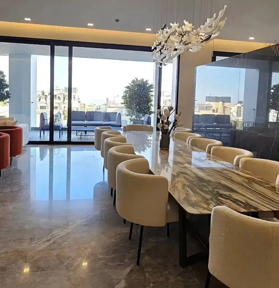 نیاوران / ۲۴۰متر آپارتمان/ مشاعات هتلینگ/۴ پارکینگ