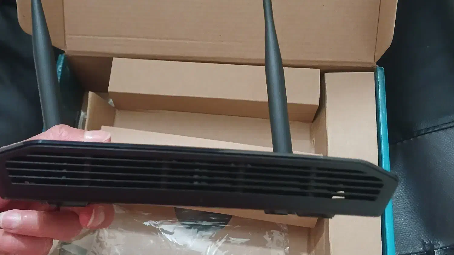 مودم روتر دی لینک adsl2+ وایرلس N320|مودم و تجهیزات شبکه|پرند, فاز ۶|دیوار