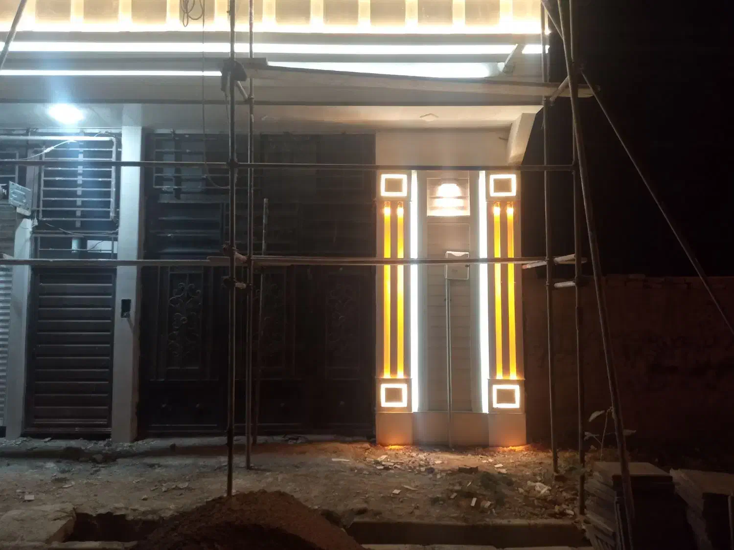 نمای  ساده و رومی،سنگ کاری،کاشی و موزاییک کاری|خدمات پیشه و مهارت|قیدار, |دیوار