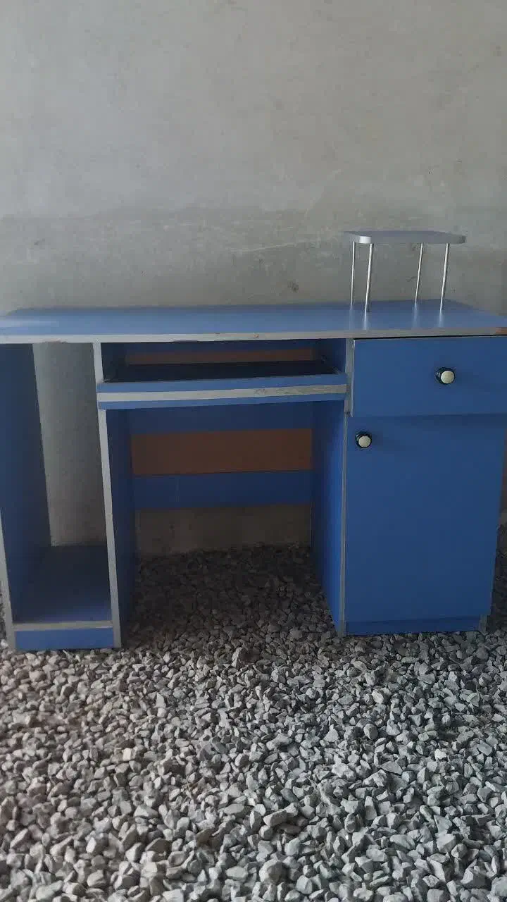 میز تحریر و کامپیوتر|میز تحریر و کامپیوتر|آمل, |دیوار