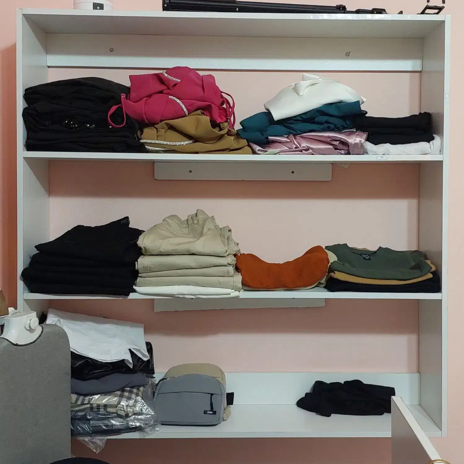 قفسه / کتابخانه / شلف (کاملا سالم)|کتابخانه، شلف، قفسههای دیواری|گرگان, |دیوار