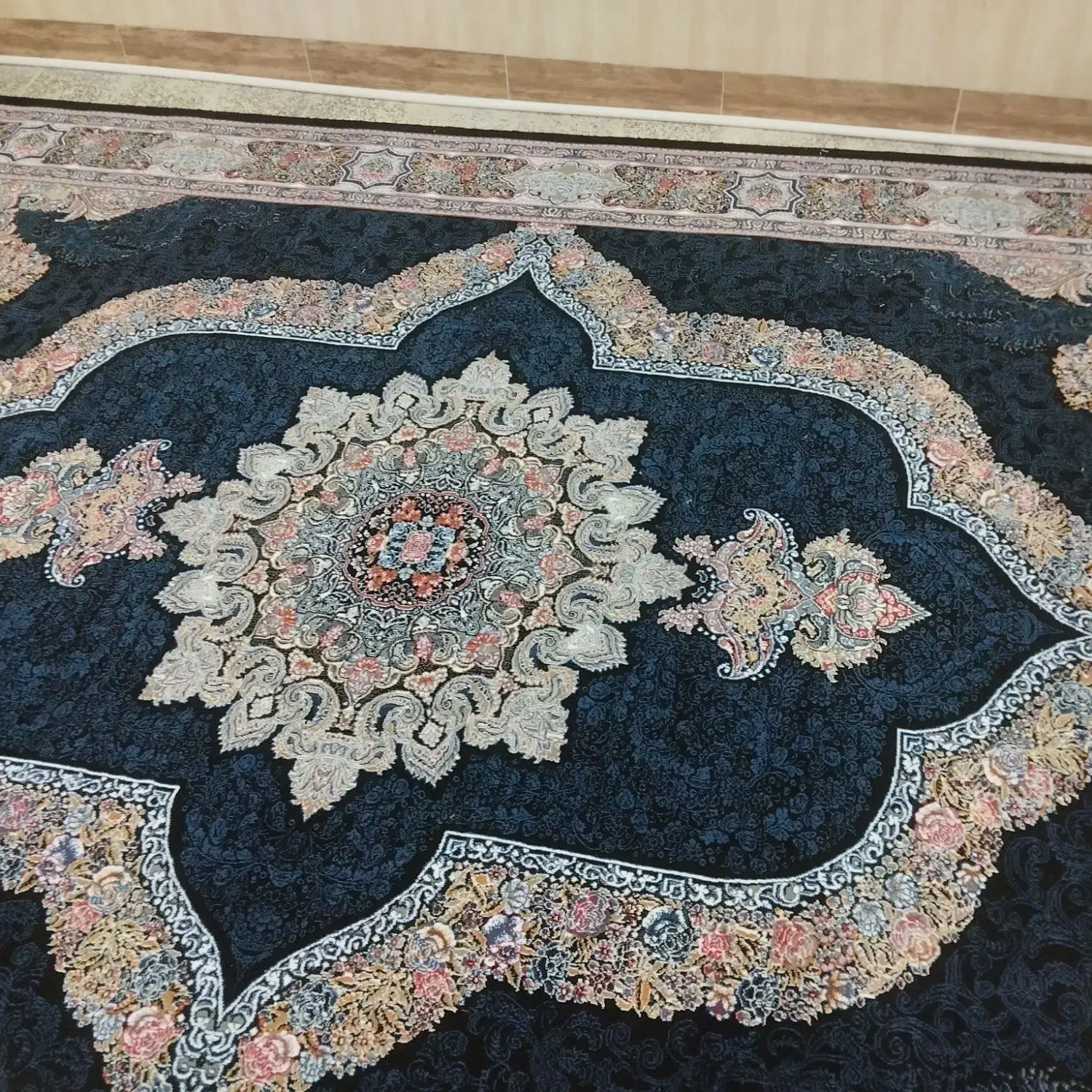 وضعیت نو|فرش|دزفول, |دیوار