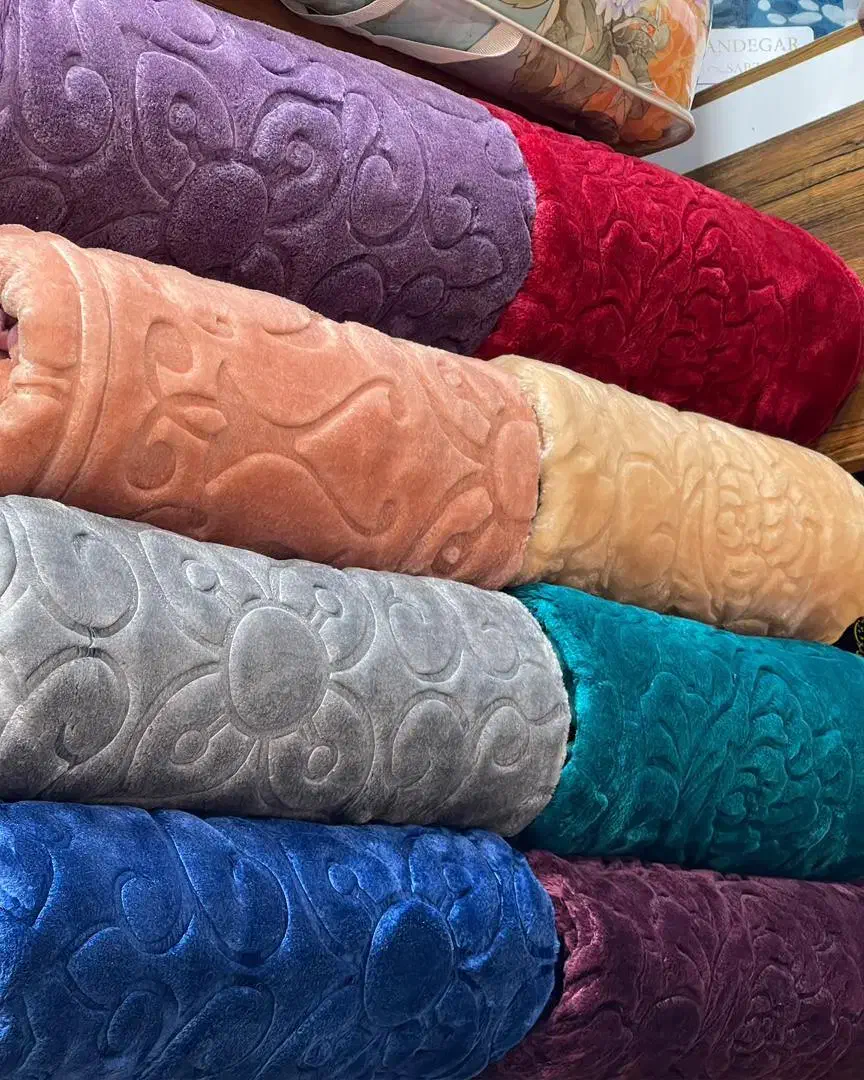 پتو و تن پوش کف بازار ایران|رختخواب، بالش، پتو|همدان, |دیوار