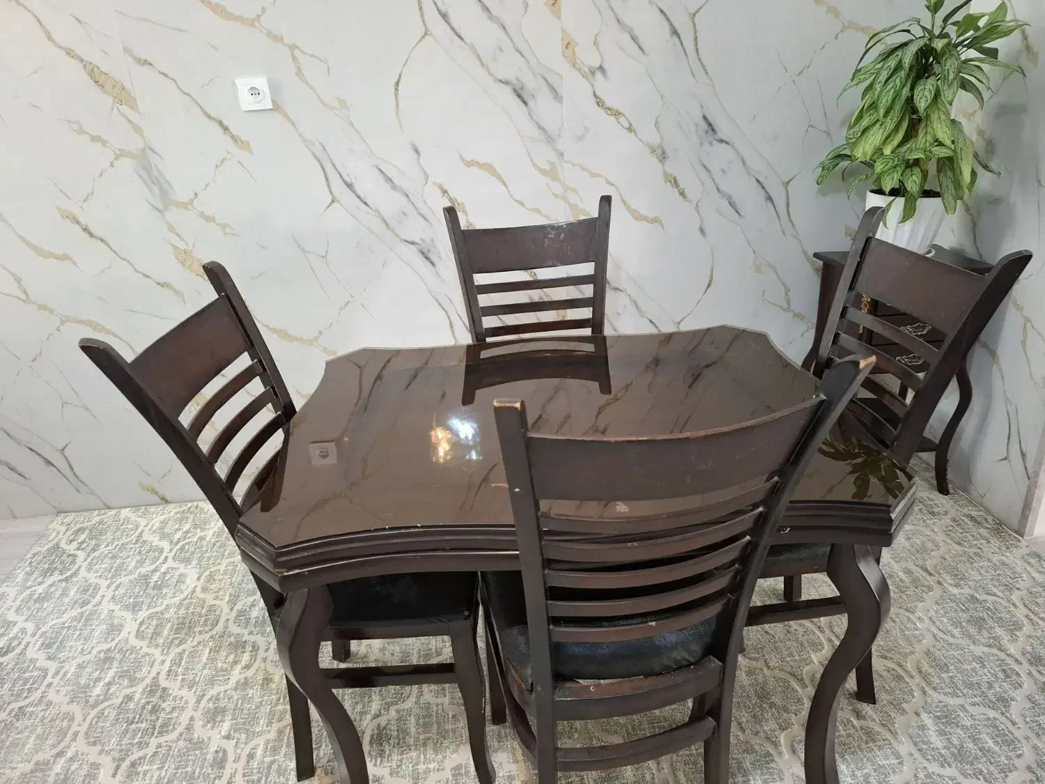 میز نهارخوری ۴ نفره|میز و صندلی غذاخوری|ایوان, |دیوار