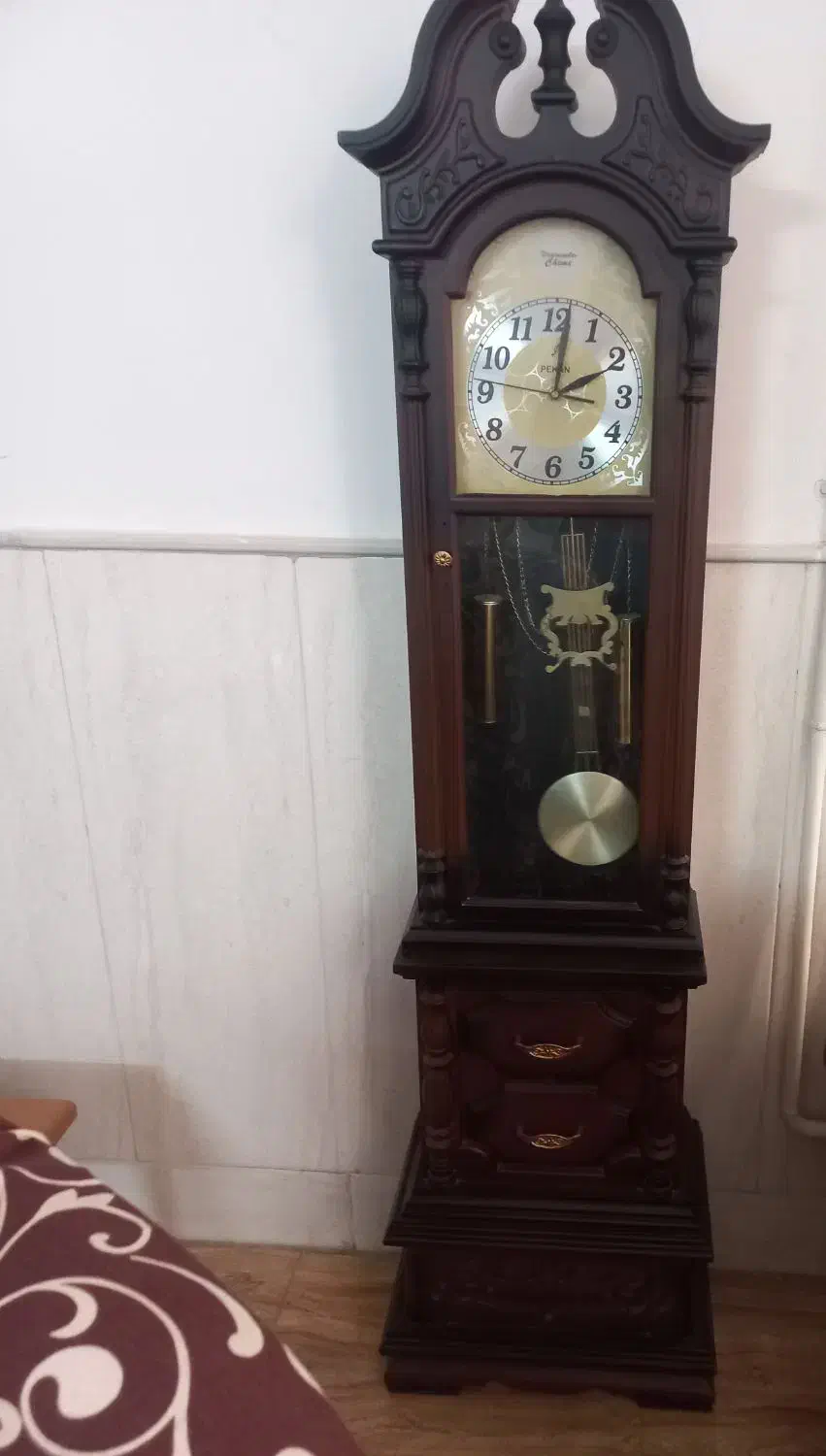 ساعت|ساعت دیواری و تزئینی|نیشابور, هفده شهریور|دیوار