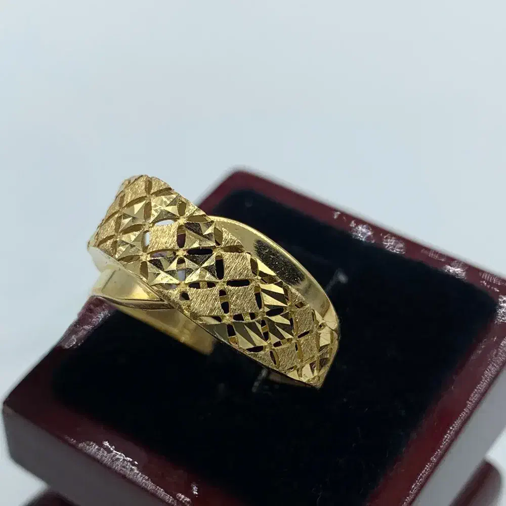 انگشتر گمشده|اشیا|بیرجند, |دیوار