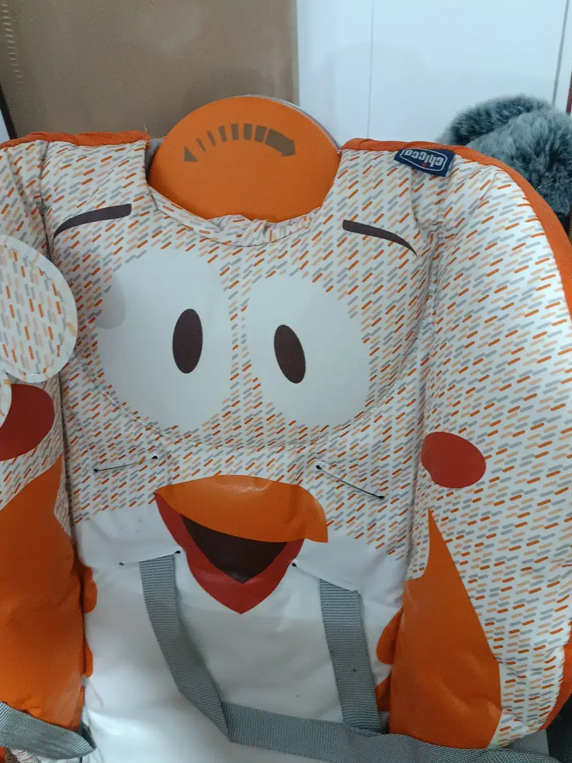 صندلی غذاخوری کودک اورجینال|تخت و صندلی بچه|اسلام‌شهر, زرافشان|دیوار