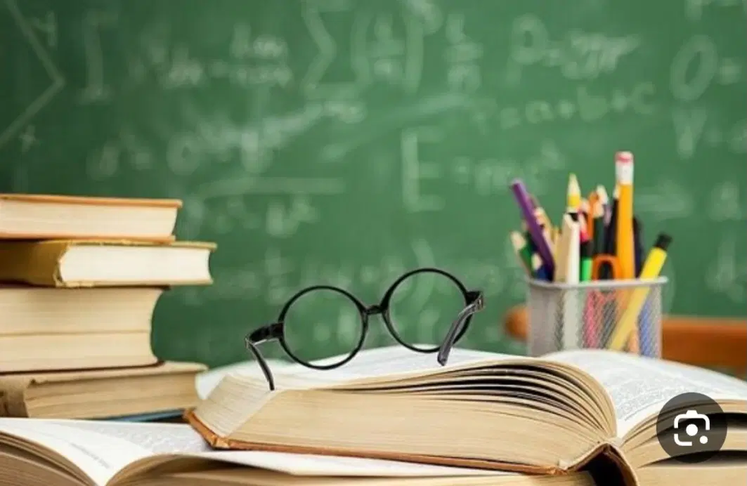 معلم|استخدام آموزشی|دورود, |دیوار