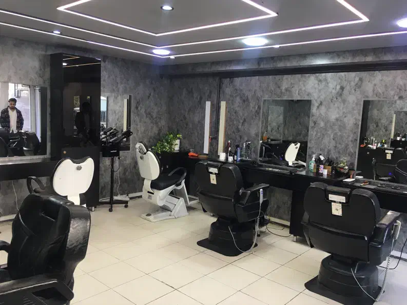 ارایشگر جهت اجاره صندلی و درصدی|استخدام درمانی، زیبایی، بهداشتی|شیراز, کوی وحدت|دیوار