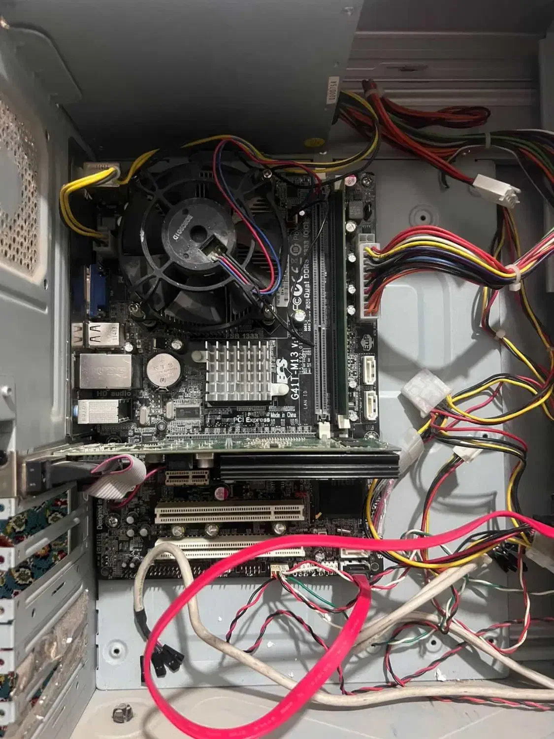 کیس ddr3 تر تمیز فروش فوری|رایانه رومیزی|ایرانشهر, |دیوار