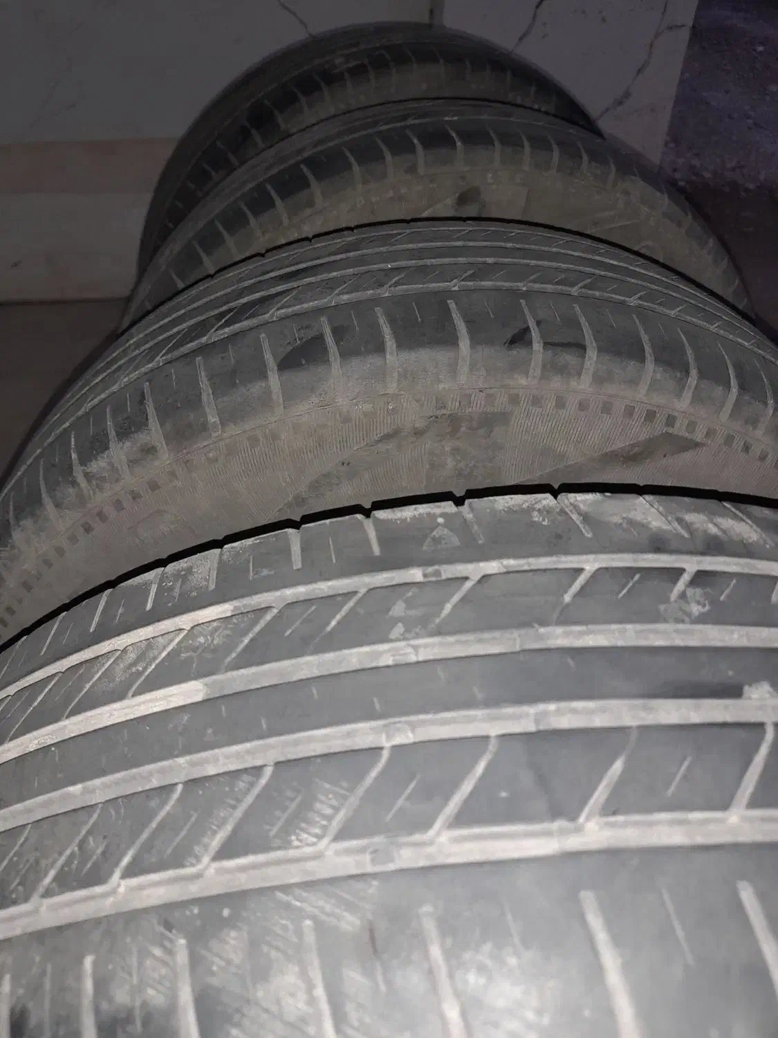 لاستیک سمند ۱۸۵|قطعات یدکی و لوازم جانبی|پرند, فاز ۳|دیوار