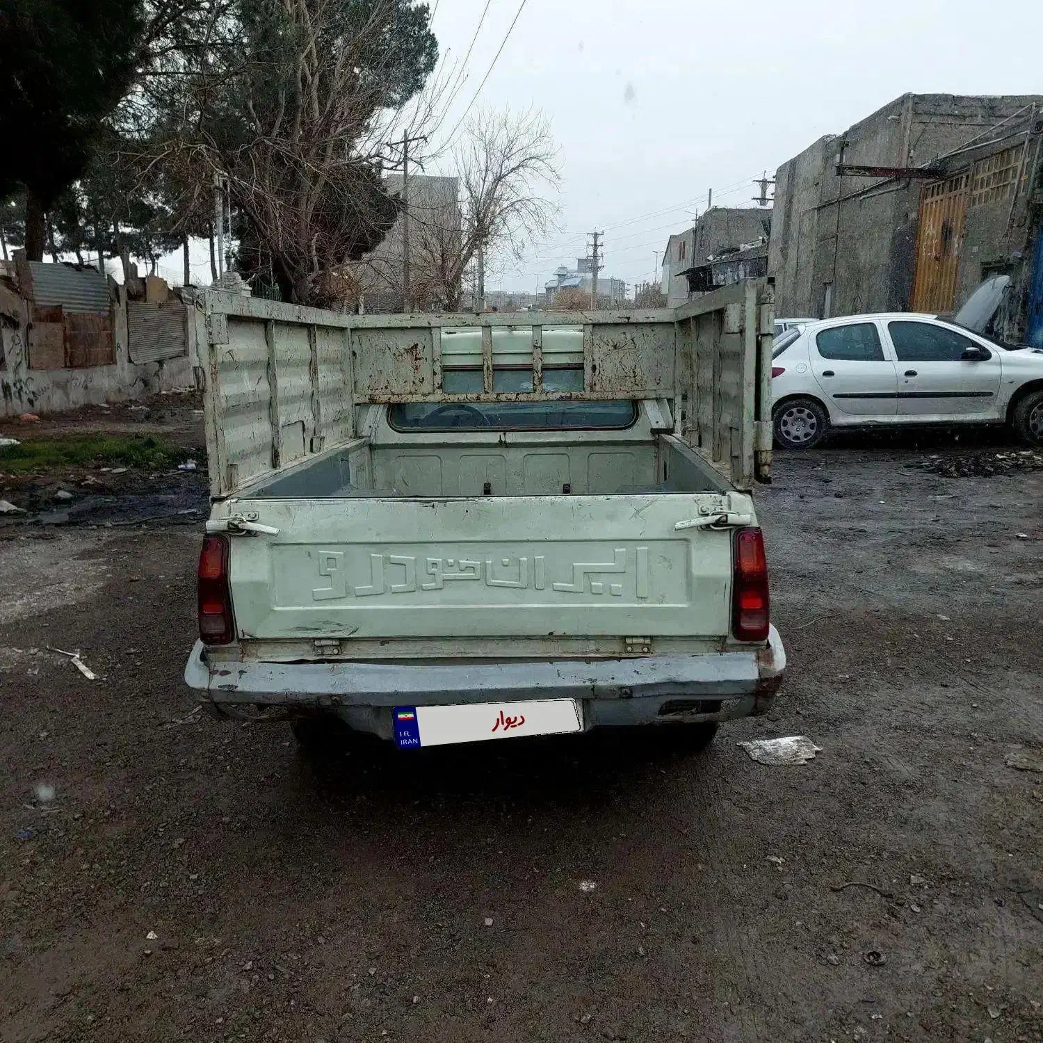 پیکان وانت|خودرو سواری و وانت|قدس, شهر‌قدس|دیوار