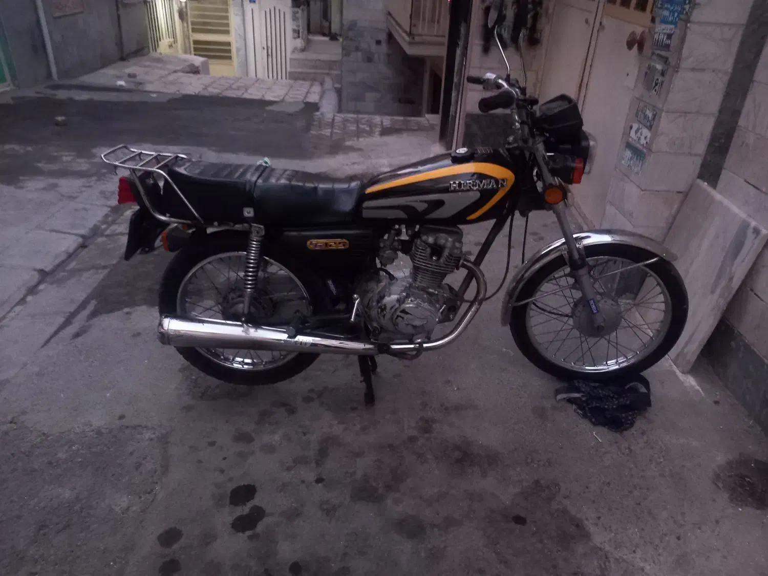 موتور هندا ۱۲۵ مدل ۸۷ مدارک تکمیل|موتورسیکلت|کرج, محمود آباد|دیوار