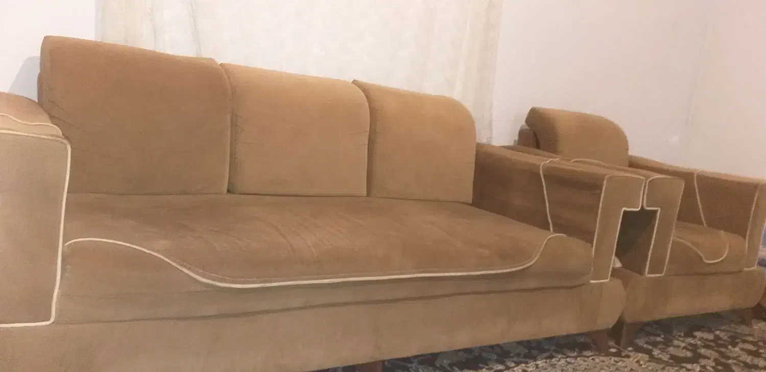 فروش مبل 7 نفره سالم و تمیز|مبلمان خانگی و میز عسلی|کلاردشت, |دیوار