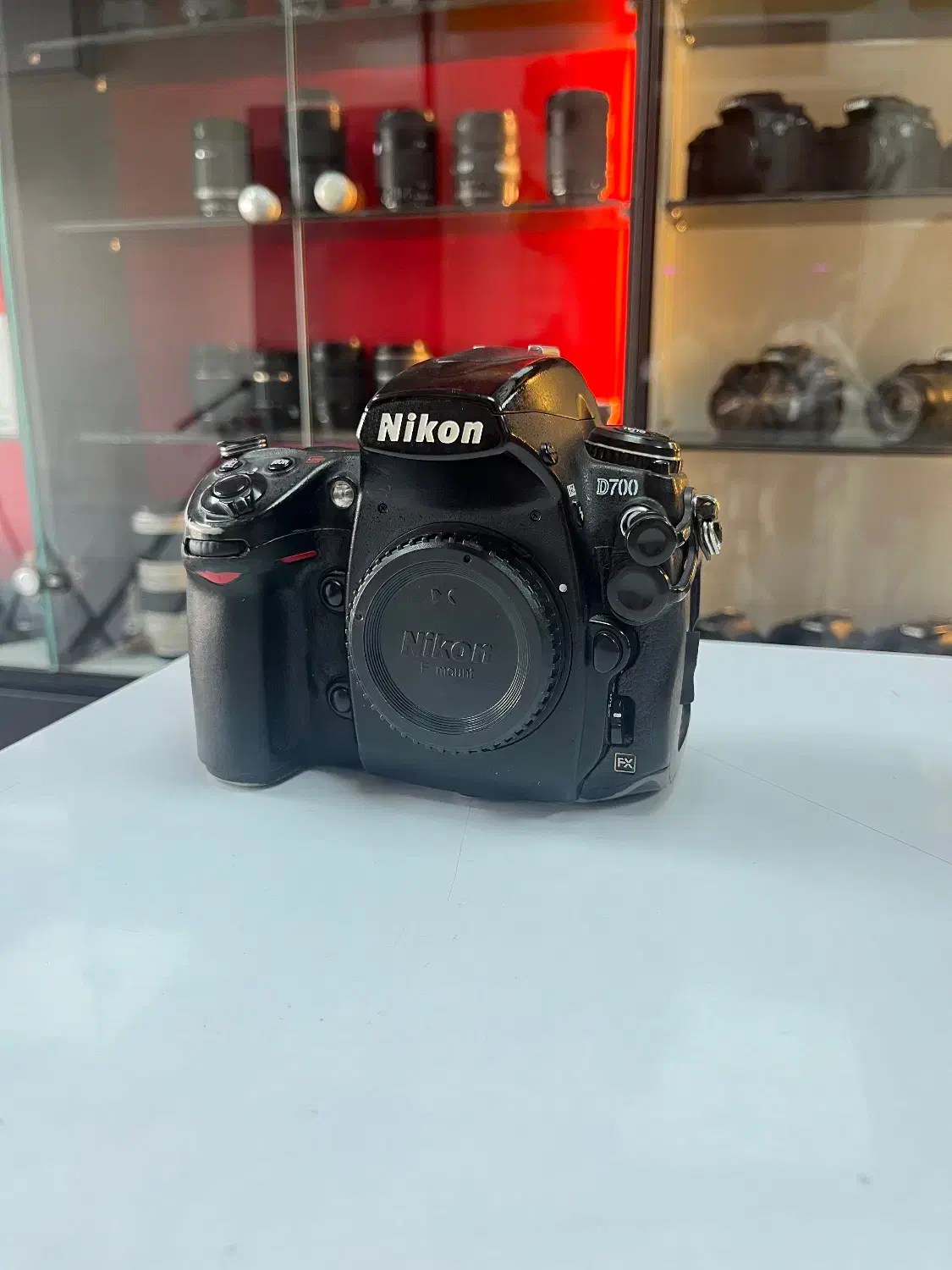 دوربین نیکون Nikon D700 قیمت مناسب|دوربین عکاسی و فیلم‌برداری|کرج, گوهردشت|دیوار