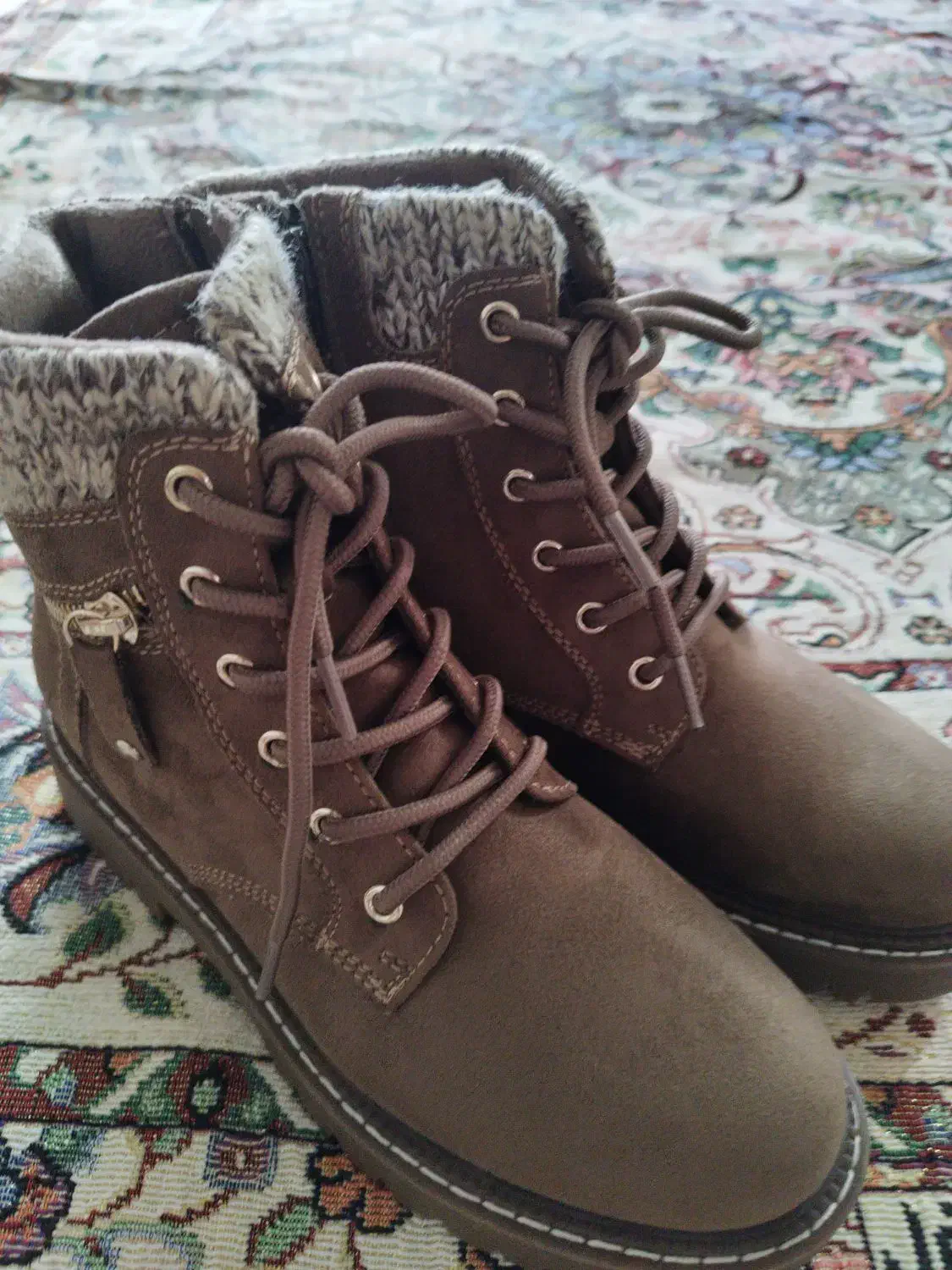 نیم پوت نونو|کیف، کفش، کمربند|خان ببین, |دیوار