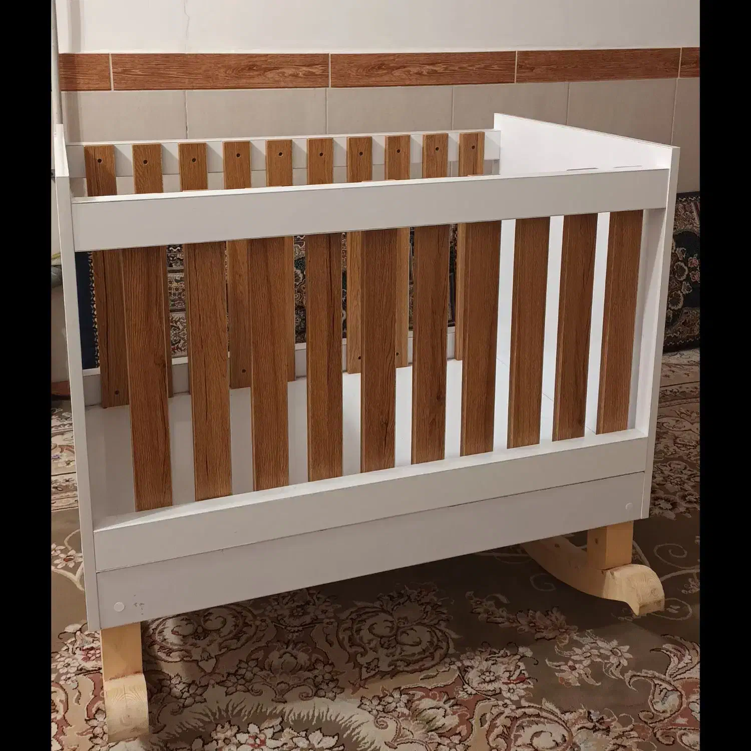 گهواره نوزاد|تخت و صندلی بچه|آزادشهر, |دیوار