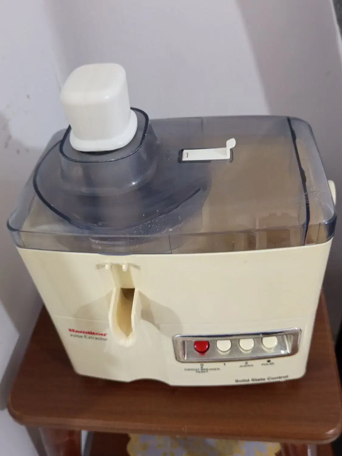 آب میوه گیری|آبمیوهگیر و آبمرکباتگیر|چهارباغ, |دیوار