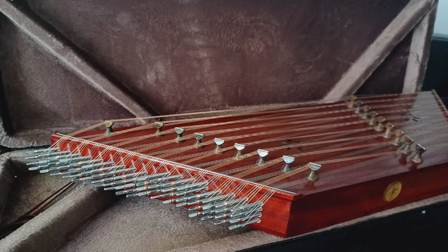 سنتور دومهر ویژه(یاقوت سرخ)|سازهای سنتی|بروجرد, |دیوار