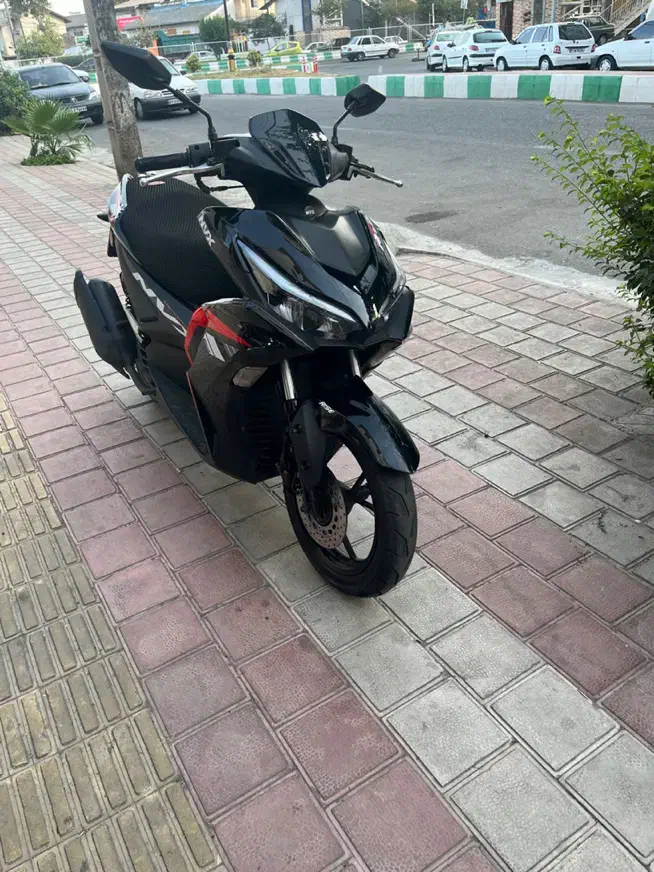 آیروکس ۱۵۵|موتورسیکلت|رشت, معلم|دیوار