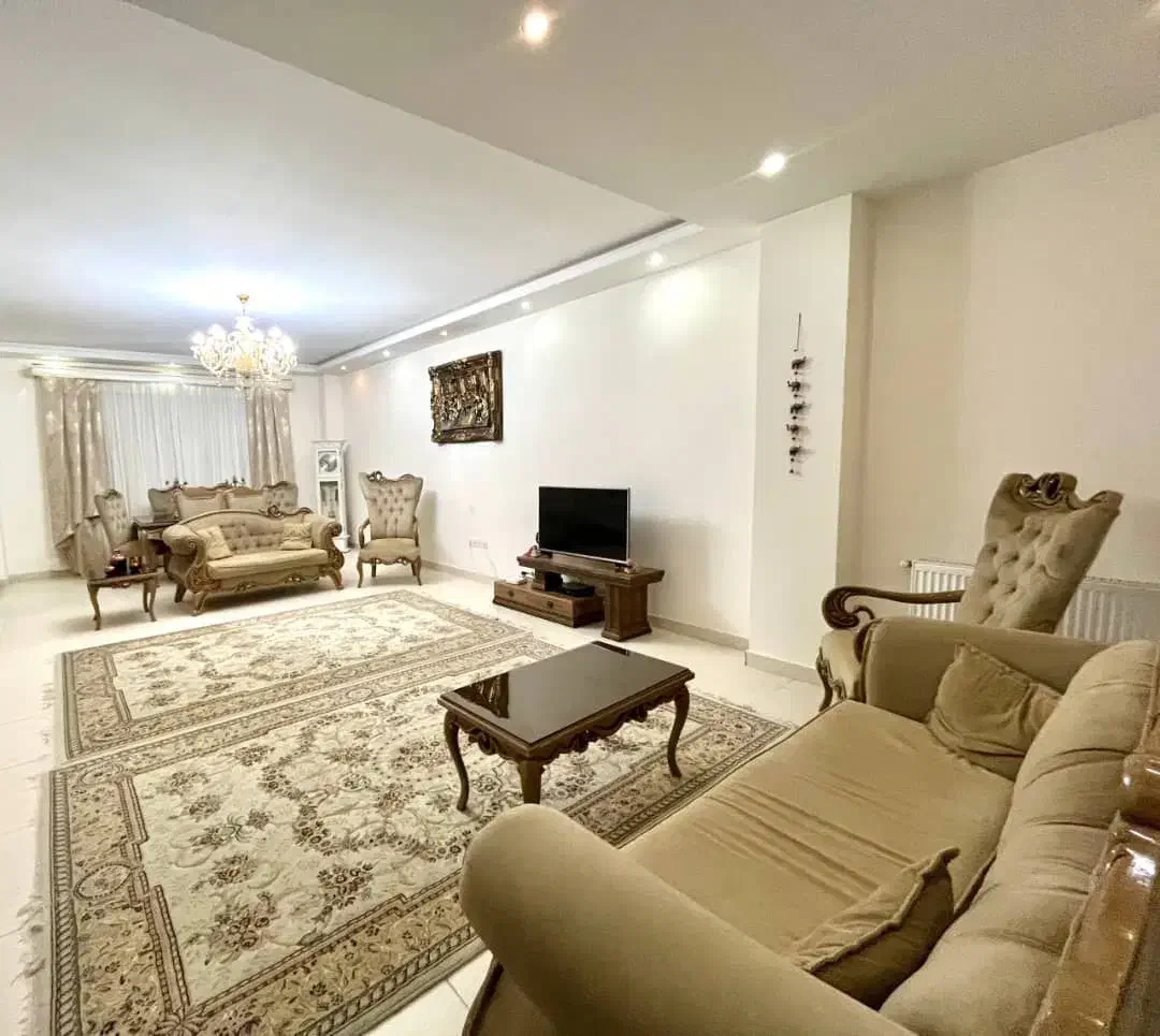 فروش واحد ۱۳۰متر معلم قلب نور|فروش آپارتمان|رشت, معلم|دیوار