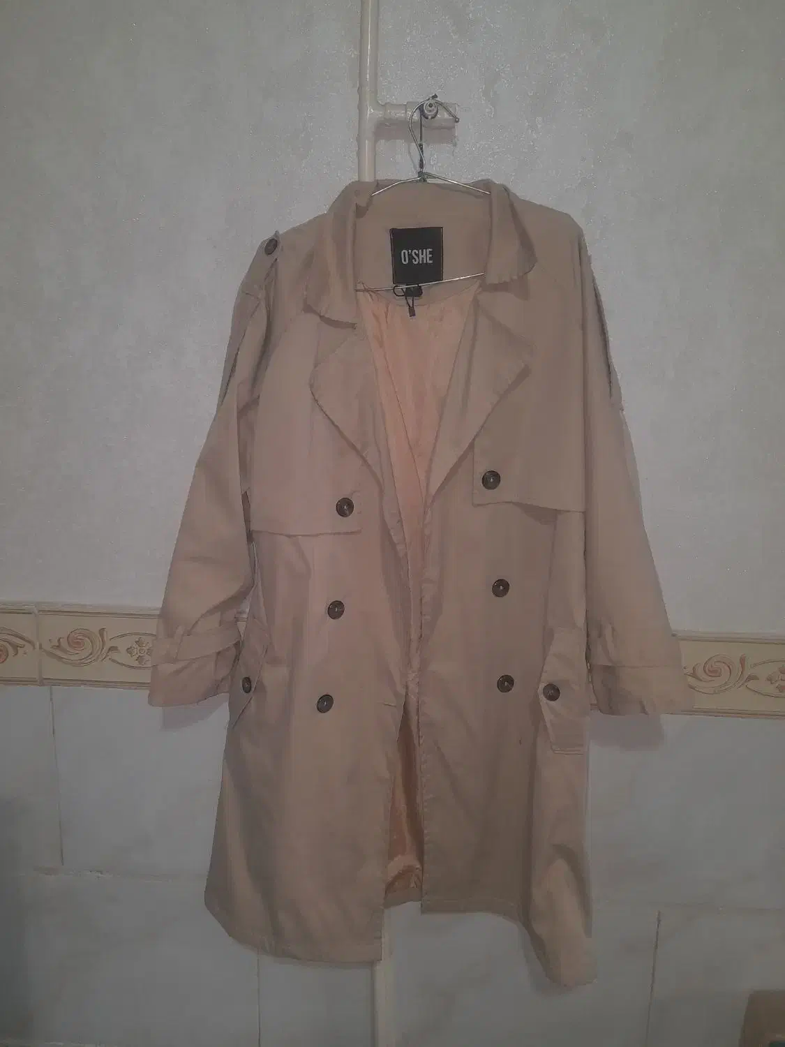 تعدادی لباس درحدنو|لباس|الوند, |دیوار