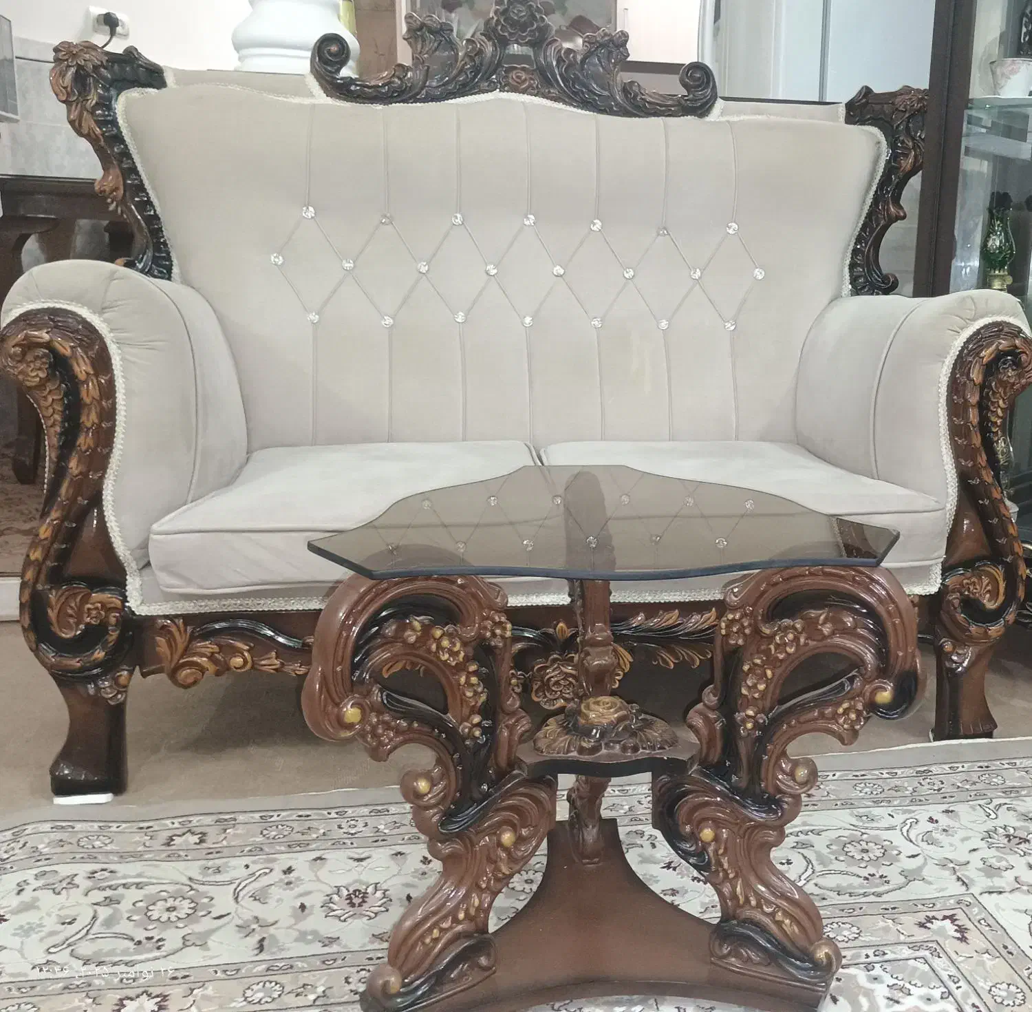 مبل کلاسیک در حد نو|مبلمان خانگی و میز عسلی|ابهر, |دیوار