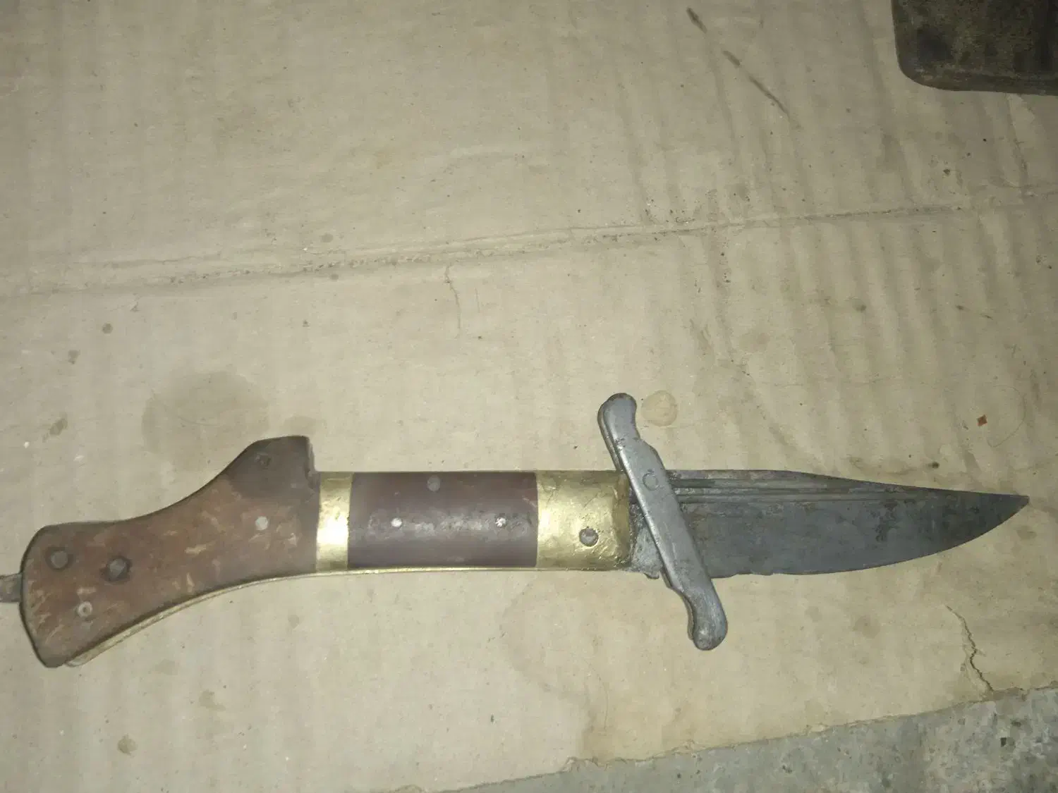 چاقو قدیمی|کلکسیون اشیاء عتیقه|قوچان, |دیوار