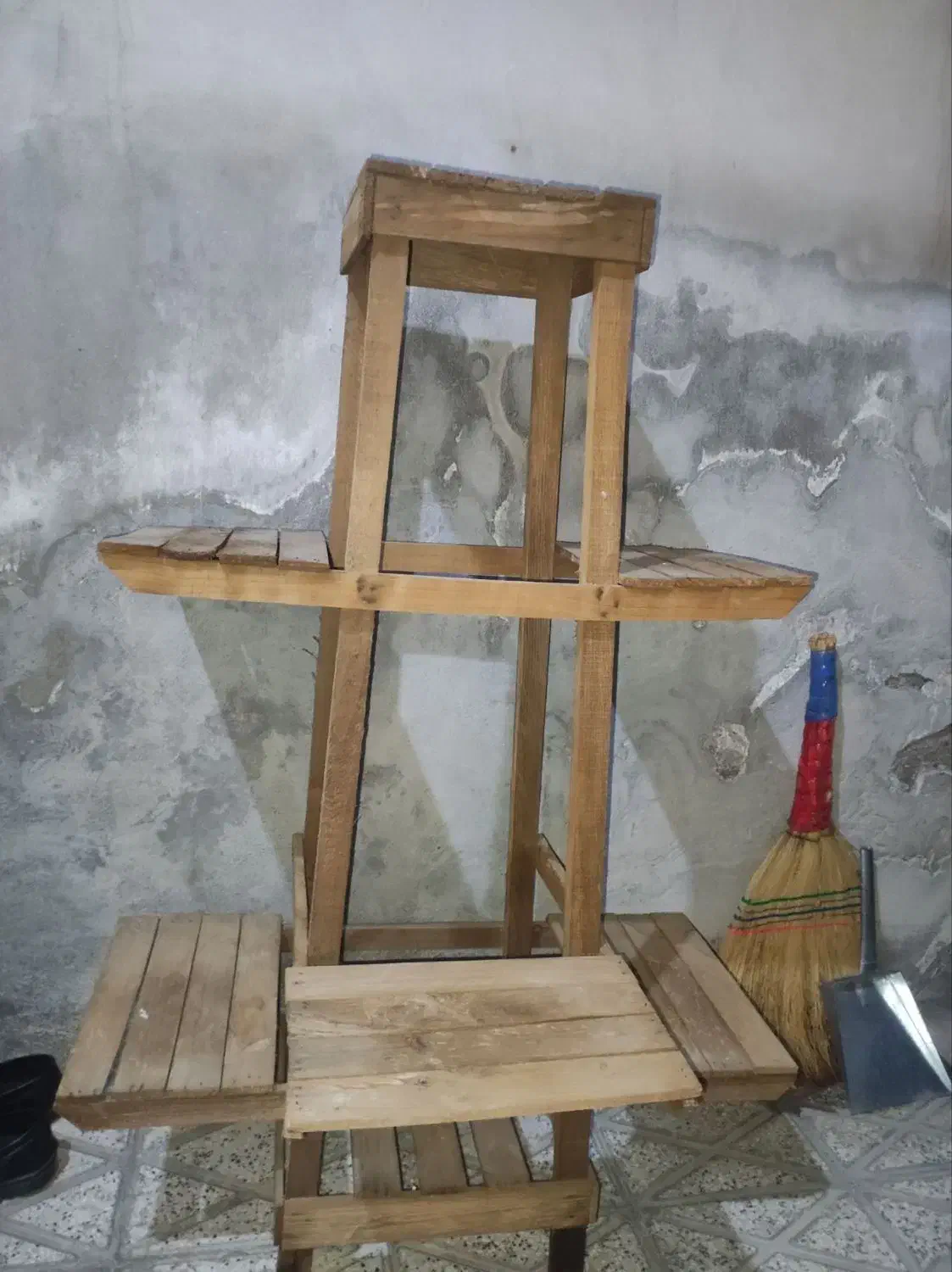 پایه گل|گل و گیاه طبیعی|نیشابور, سرآب کوشک|دیوار