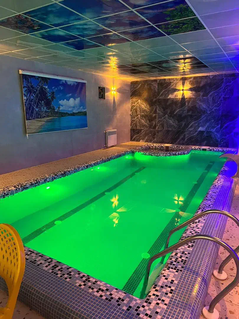 اجاره ویلا استخردار لوکس (جکوزی)|اجارهٔ کوتاه‌مدت ویلا و باغ|رشت, گلسار|دیوار