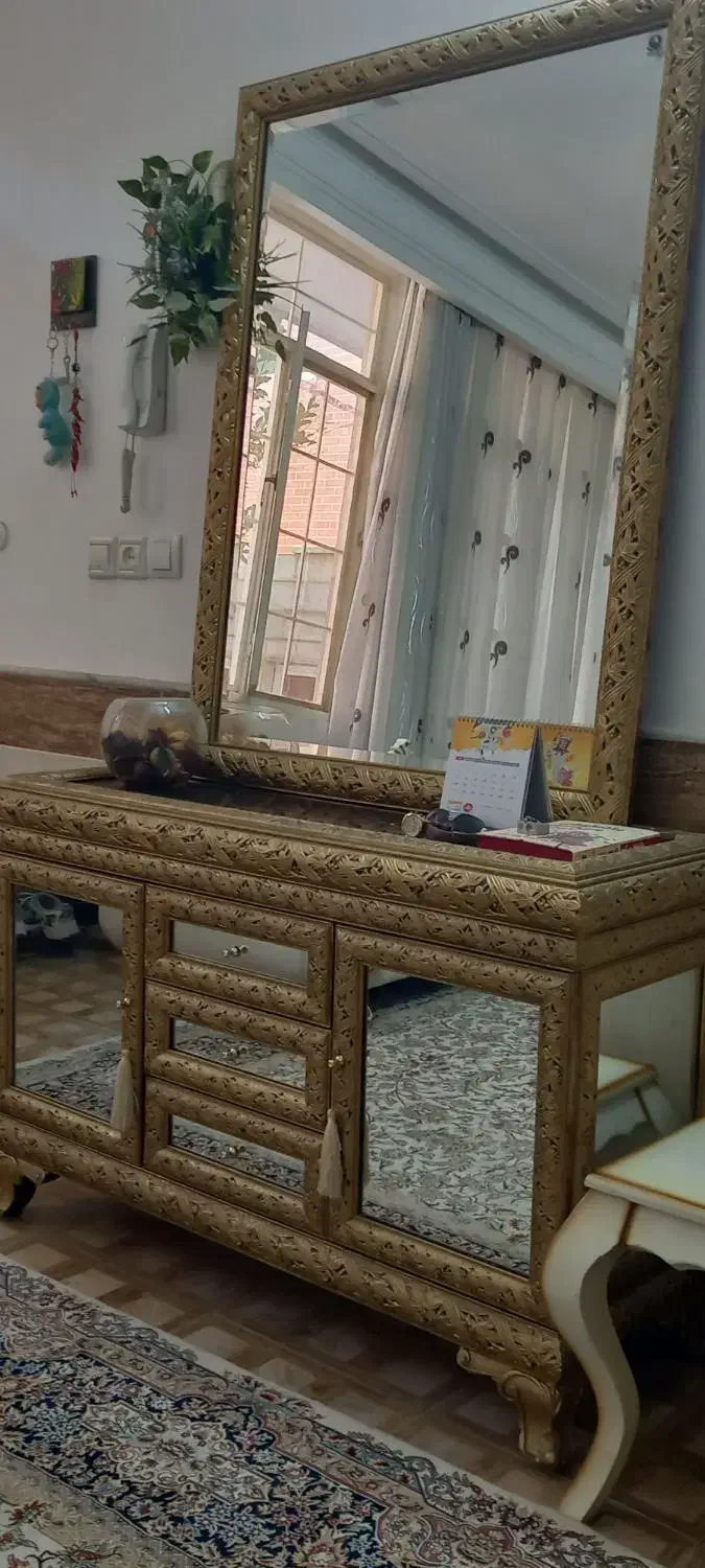 میزکنسول|بوفه، ویترین، کنسول|کاشان, عربها|دیوار