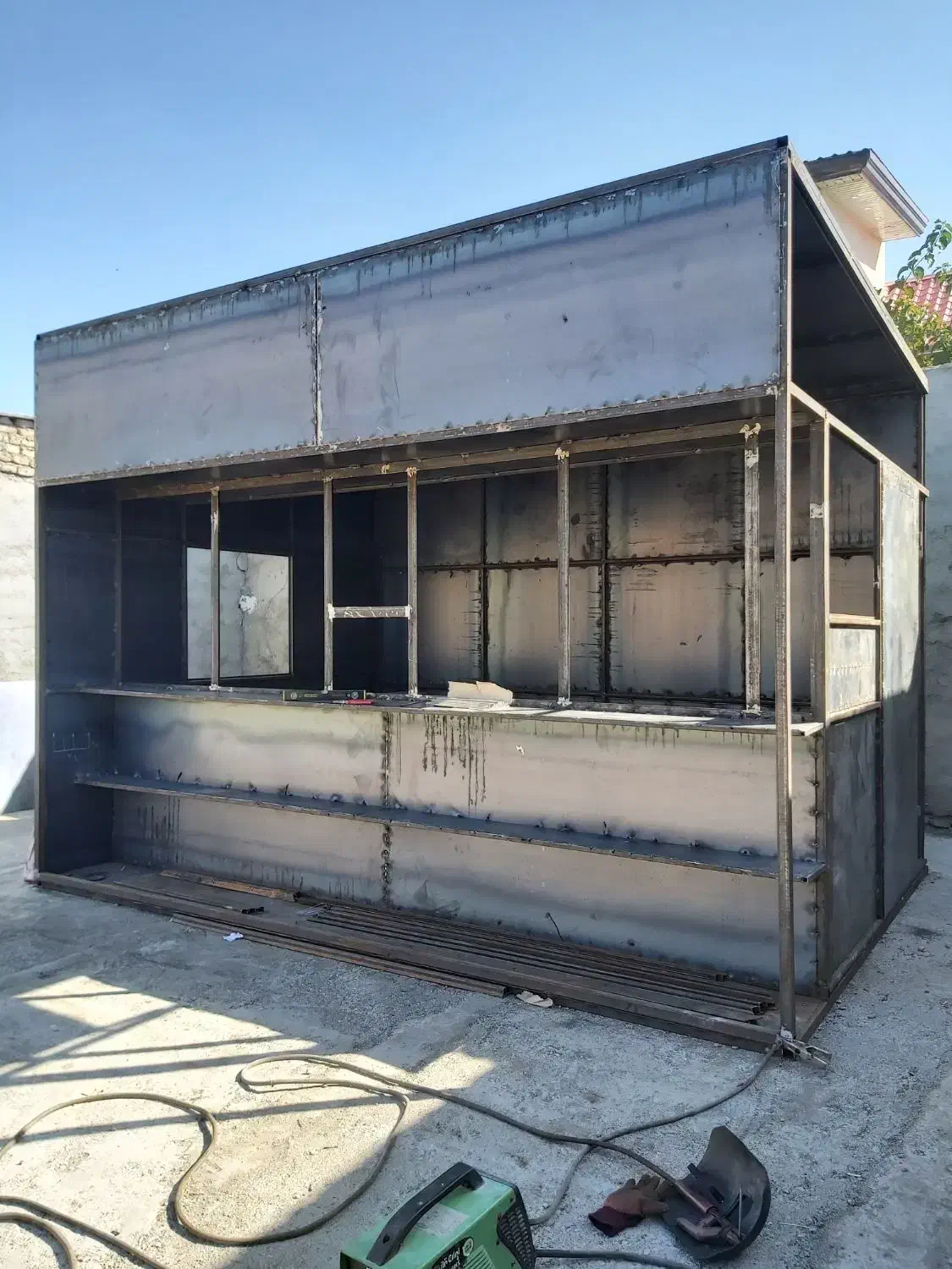 جوشکاری و ساخت دکه و کانکس|مصالح و تجهیزات ساختمان|چهارباغ, |دیوار