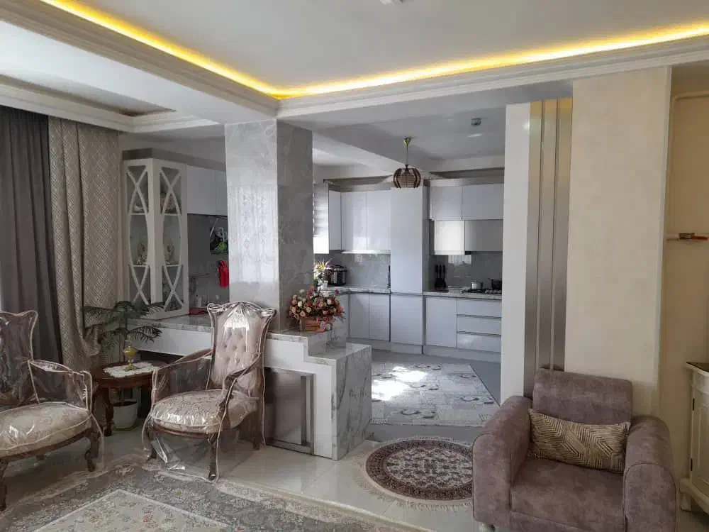 آپارتمان نوساز / نیروی انتظامی|فروش آپارتمان|میانه, |دیوار