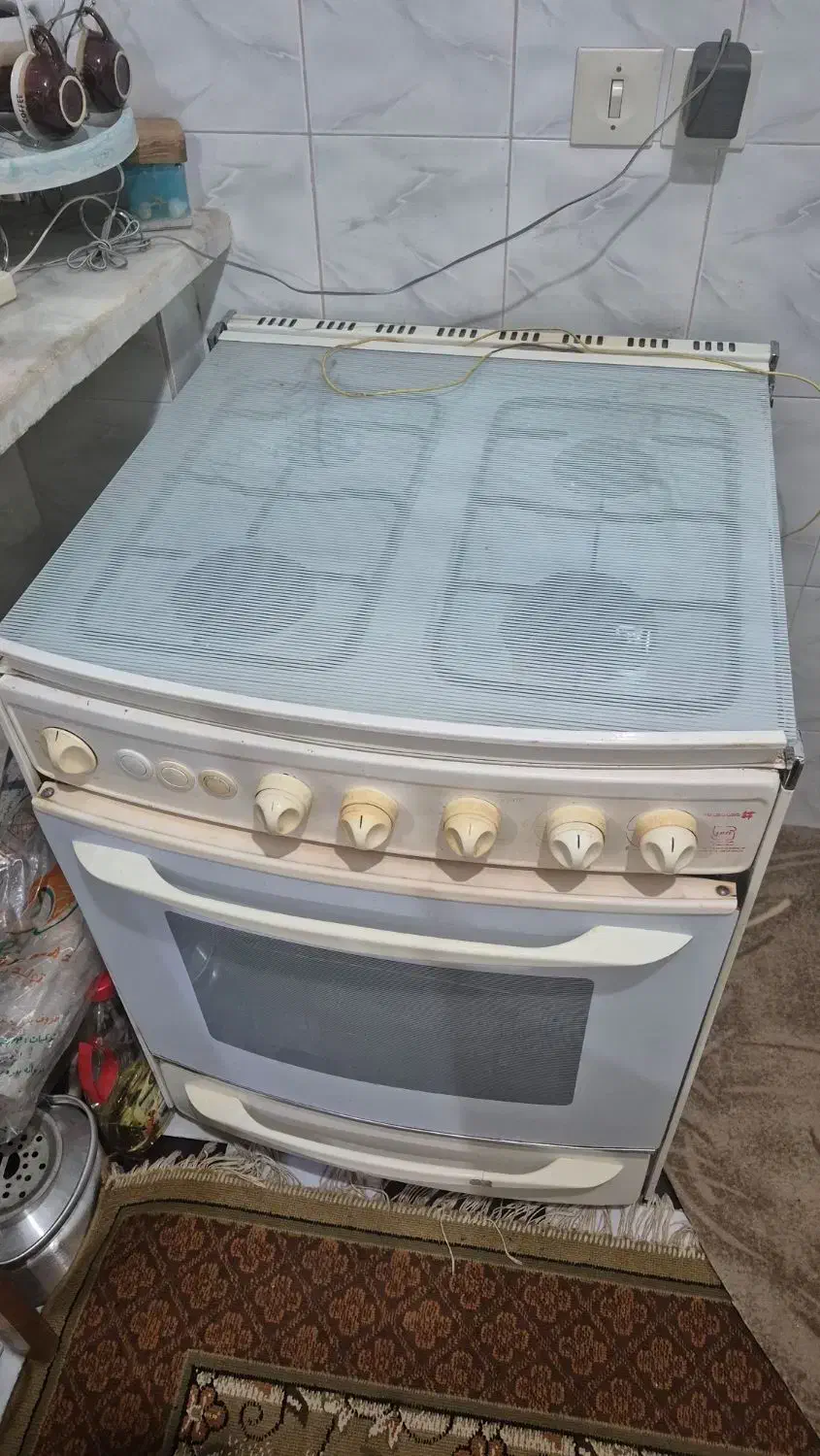 اجاق گاز ۴ شعله فردار تاکنوگاز|اجاق گاز و لوازم برقی پختوپز|زنجان, |دیوار