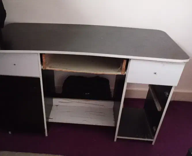 میز تحریر|میز تحریر و کامپیوتر|گرگان, |دیوار