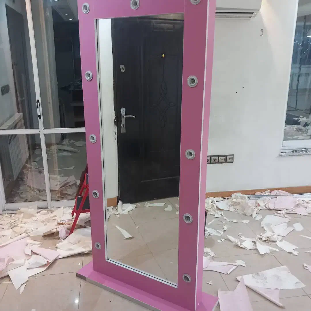 آینه قدی لامب دار|آرایشگاه و سالنهای زیبایی|رشت, گلباغ نماز|دیوار